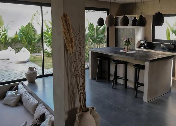 2 Bdr Villa-private Pool-heart Of