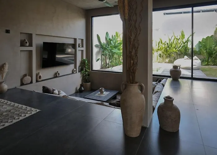 2 Bdr Villa-private Pool-heart Of Villa